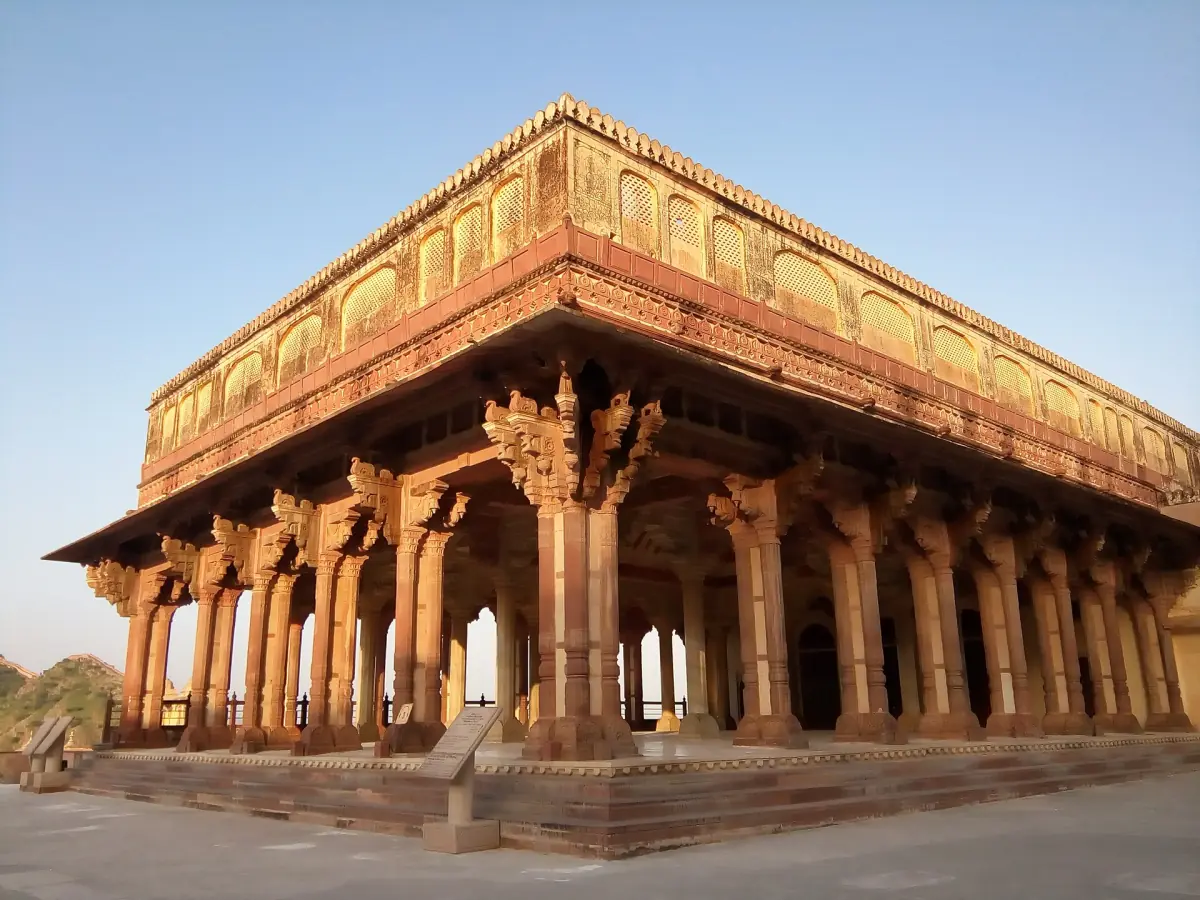 The Diwan-i-Aam, the hall of public audience