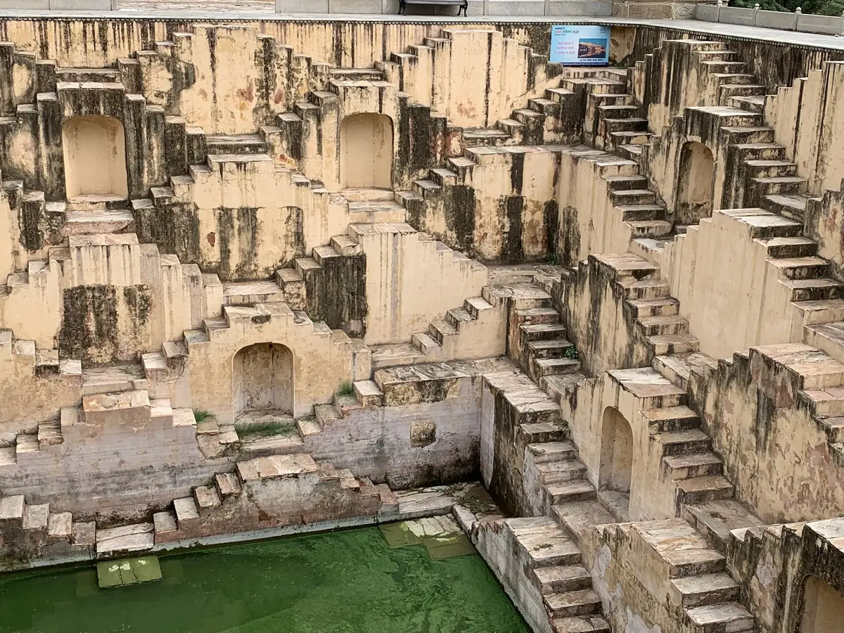 The stepwell Panna Meena ka Kund